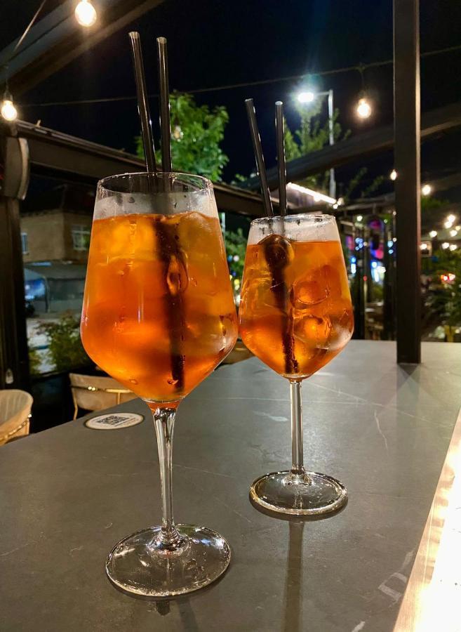 Primo Hotel Tirana Bagian luar foto